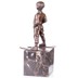 Fiú sílécekkel, bronz szobor, Art Deco képe