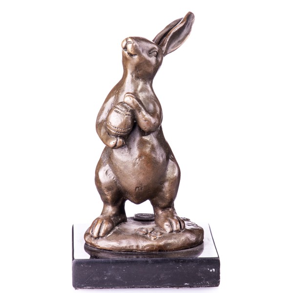 Nyúl húsvéti tojással - bronz szobor képe