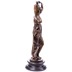 Nő amfórával - bronz szobor képe