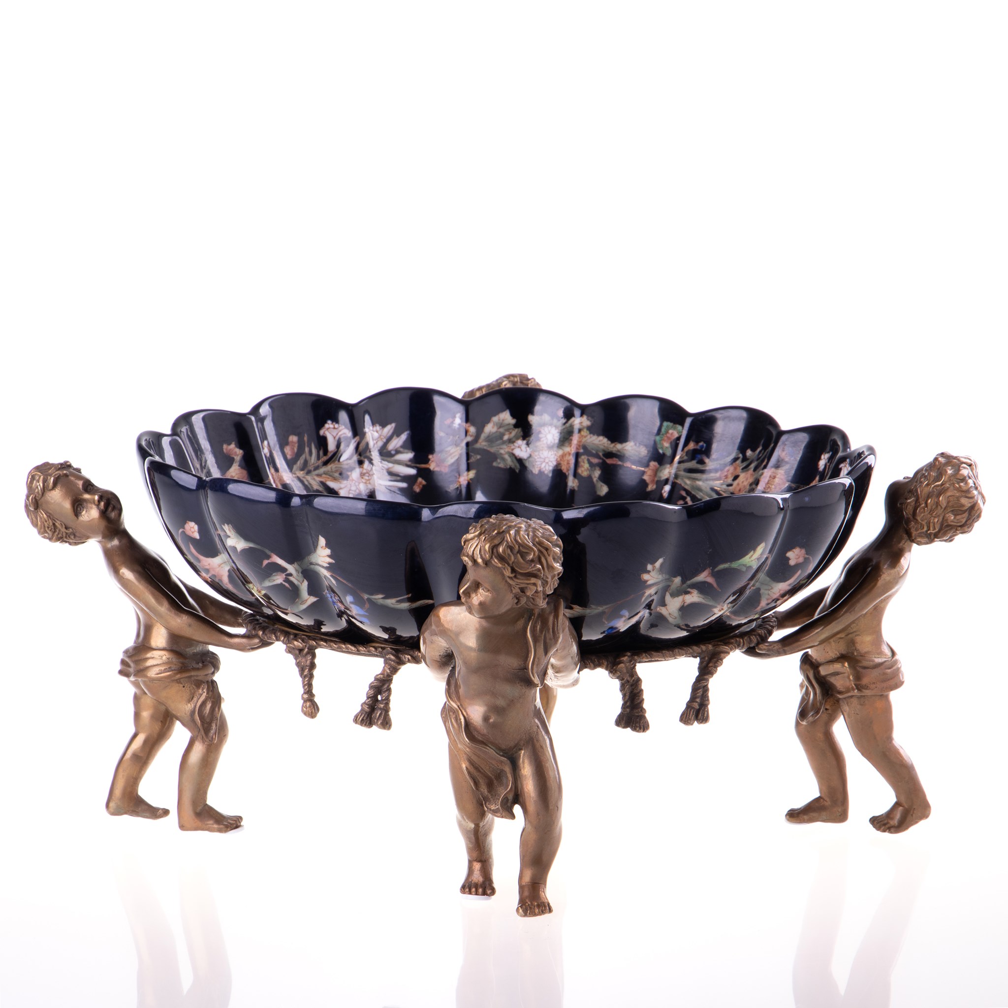 Kép a Porcelán-bronz tál angyalokkal