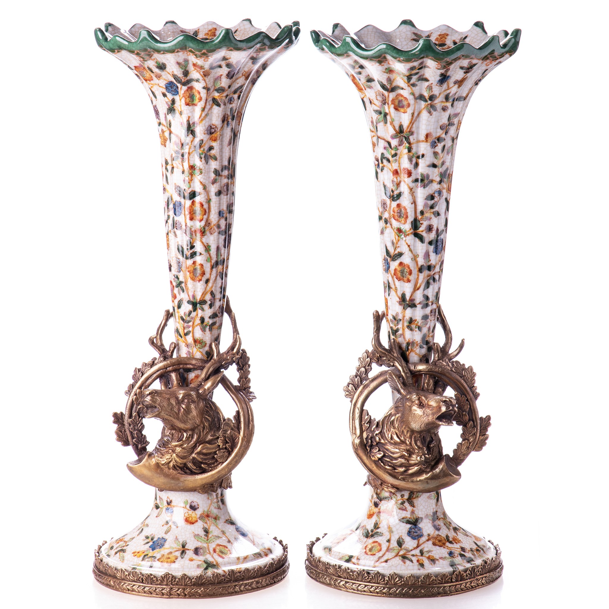 Kép a Porcelán-bronz gyertyatartó szett szarvasokkal