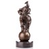 Elefánt labdán - bronz szobor márványtalpon képe