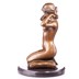 Női akt nyaklánccal - bronz szobor képe