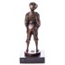 Fütyülő fiú - bronz szobor képe